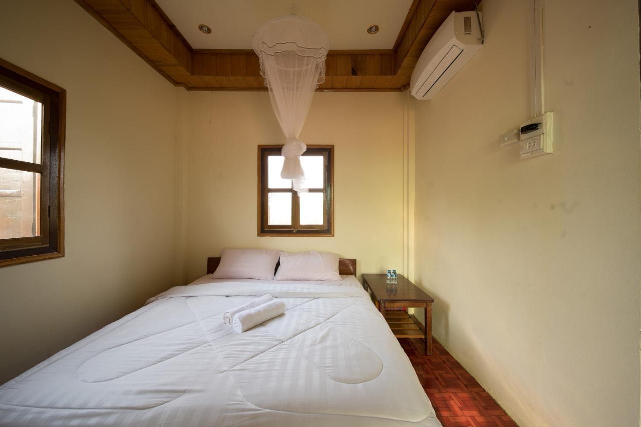 Ban Khon Chanhthida Guesthouse And The River Front Restaurant מראה חיצוני תמונה