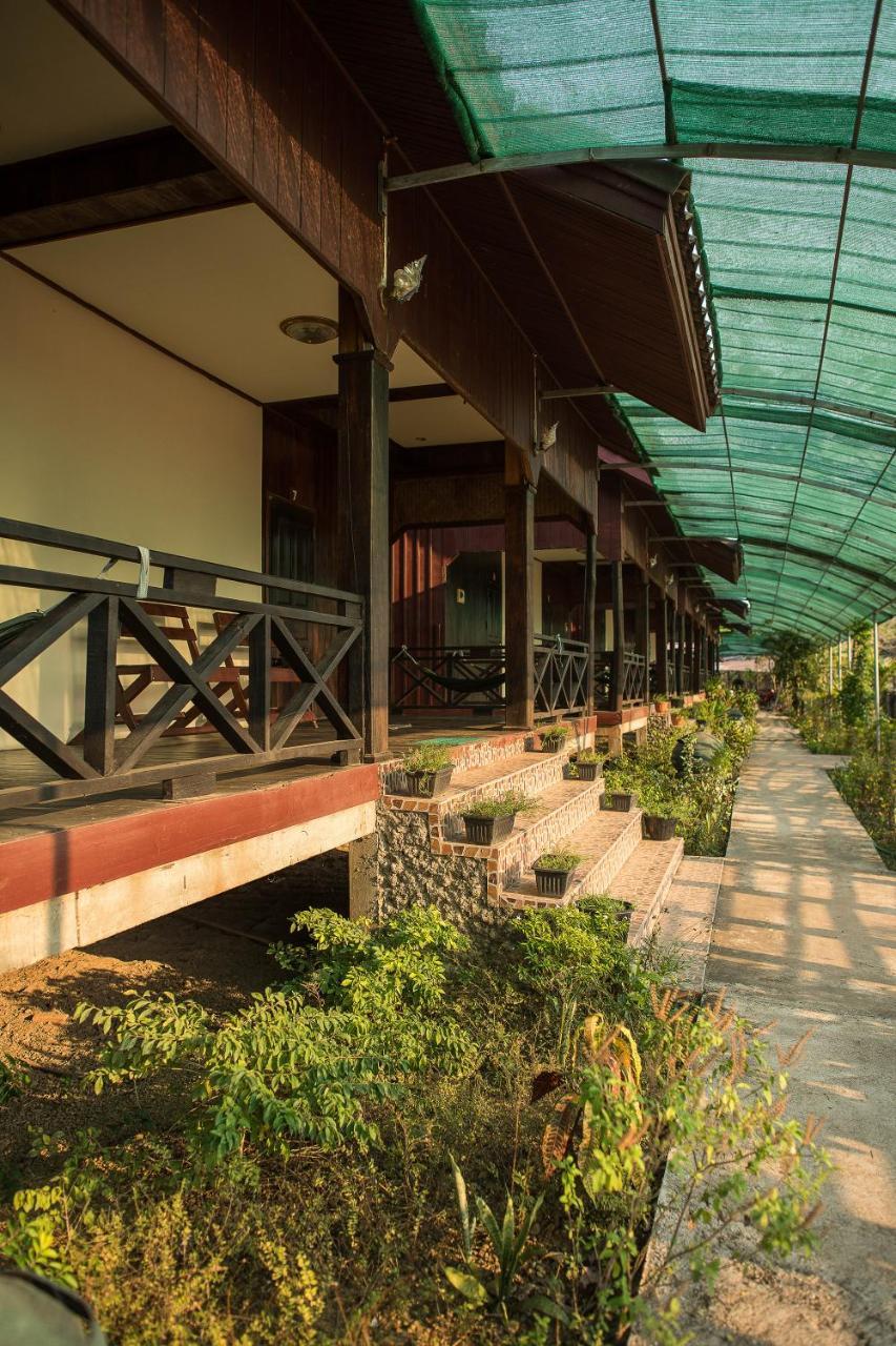 Ban Khon Chanhthida Guesthouse And The River Front Restaurant מראה חיצוני תמונה